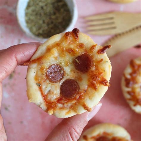 Gluten Free Mini Pizzas - Easy recipe for kids and lunchboxes