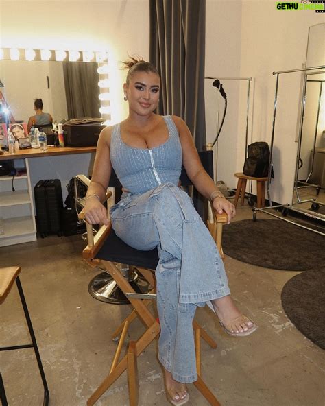 Kalani Hilliker Wiki, Biography, Age, Gallery, Spouse and more