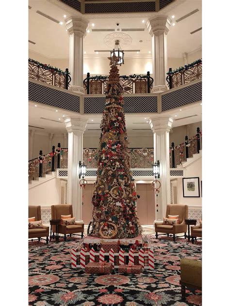Christmas Decoration Is Going Beyond Baubles and The Tree Shows How ...