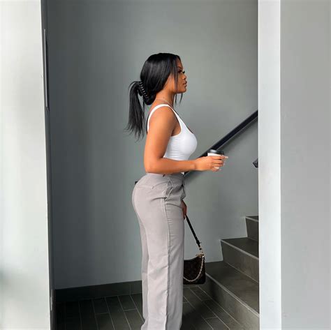 ANNABELLE HAYES 🇬🇭🇵🇭 | Coffee Dates ☕️ @prettylittlething | Instagram