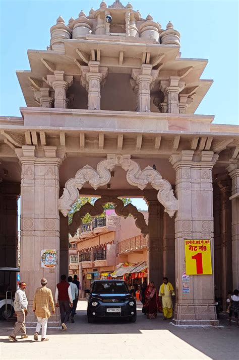 Vindhyadham - Sacred Temple of Goddess Vindhyavasini | Pilgrimage Guide