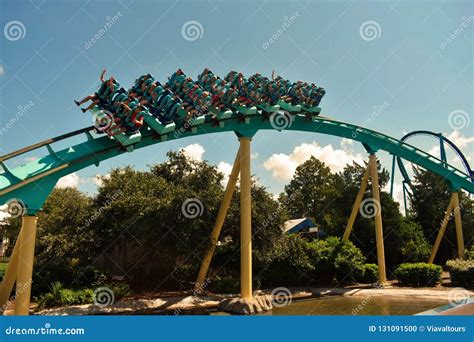 Kraken is One of the Most Creative Designed Roller Coaster Ever Made ...