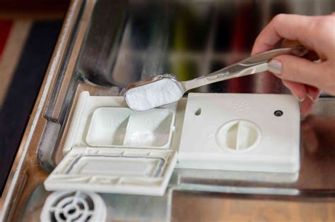 Can Regular Dish Soap Be Used in a Dishwasher?