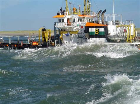 Coronaut - Trailing suction hopper dredgers - Equipment | Dredging Database
