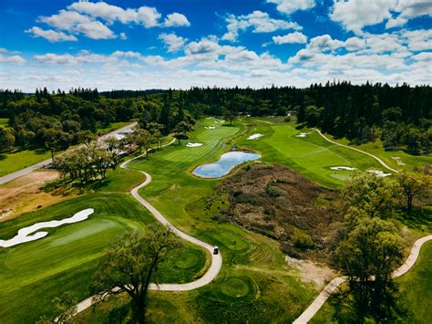 Home - DarkHorse Golf Club