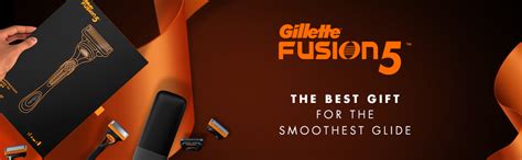 Buy Gillette Fusion Premium Gift Set for Men | 1 Manual Handle, 4 ...