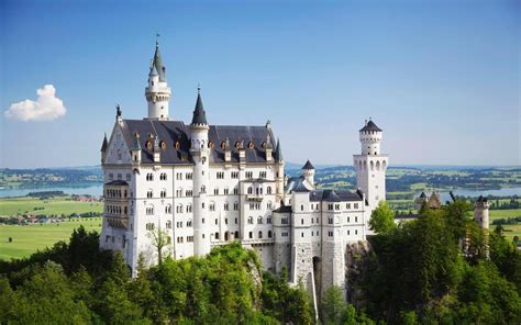 世界十大著名城堡，你喜欢哪一座？_巴拉排行榜