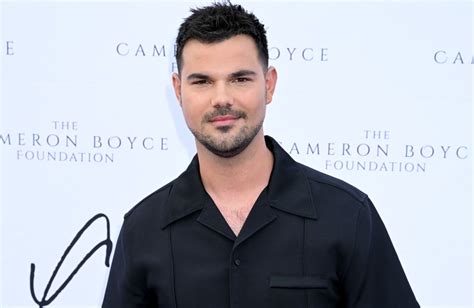 'Twilight' Star Taylor Lautner's New Series Might Send Fans Into a ...