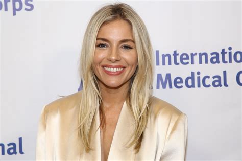 Sienna Miller 2019 International Medical Corps Awards - Satiny.org