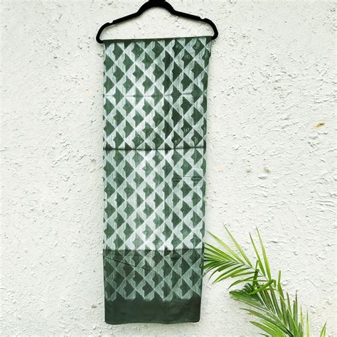 Pure Cotton Green Needle Thread Shibori With Triangle Geometry Hand Dy ...