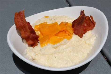 Belly of the Pig: Hickory Lane American Bistro Review