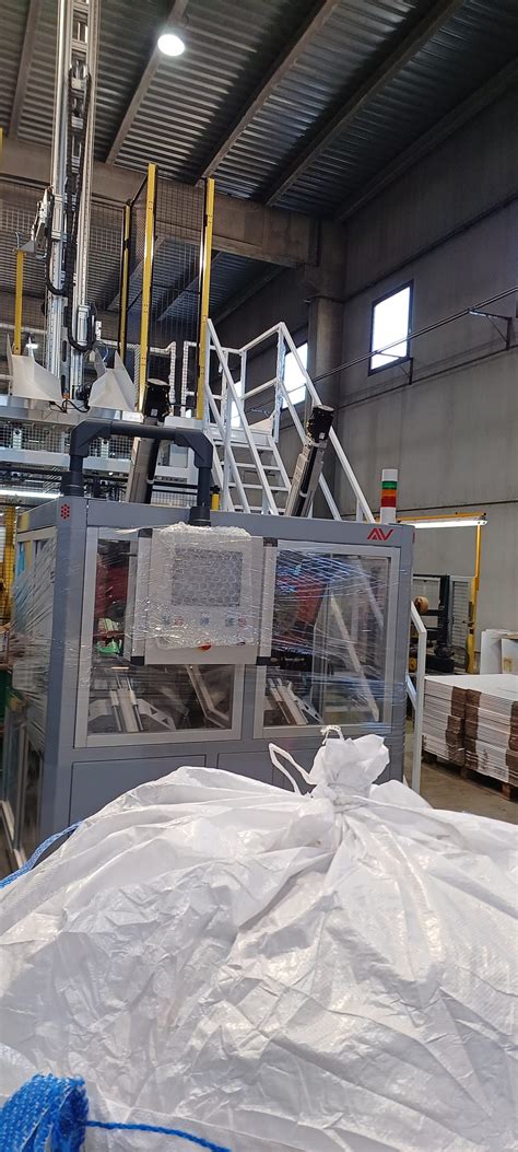 CORTADORA AUTOMATICA DE BLISTERS DE POLIPROPILENO