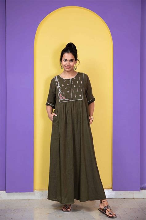 Mehndi Green Embroidered Night Dress – thesaffronsaga