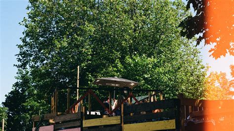 Met het Brusselse collectief en label GIFKIKKER naar Amsterdam | What ...