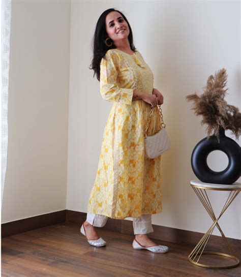 NAYRA CUT YELLOW SET – IPSHRAA