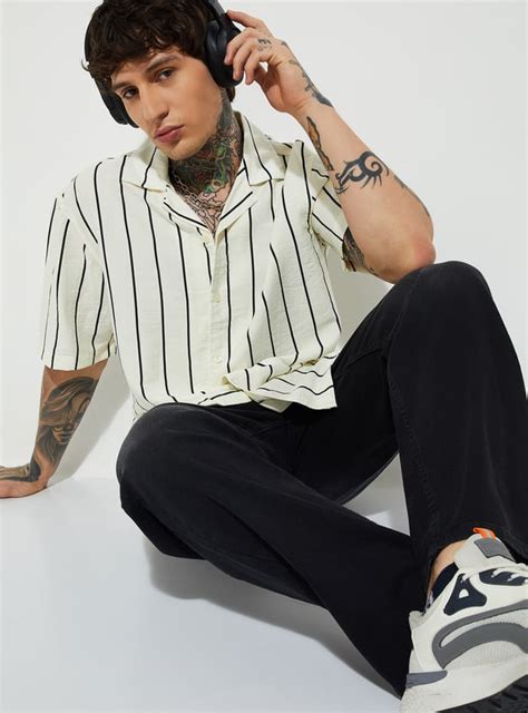 Buy URB_N Men Striped Relaxed Shirt Online at just Rs. 899.0 ...