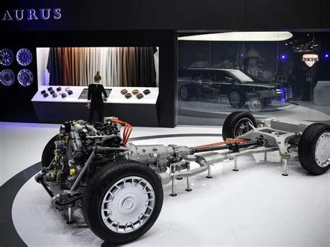 The Beast vs Aurus Senat: Which world leader rides the strongest vehicle?