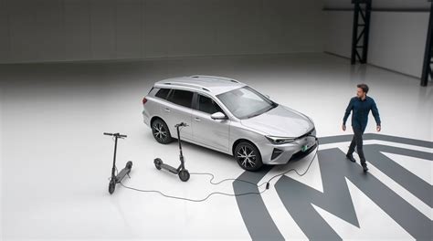 MG’s Guide to Vehicle Load Charging (V2L) | MG MOTOR UK