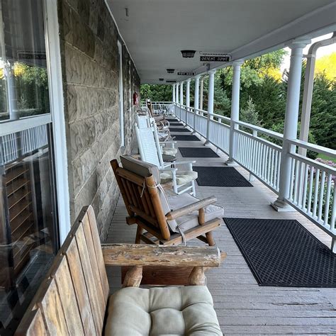 CALHOUN HOUSE INN & SUITES (Bryson City) - 2026 B&B Reviews, Photos ...
