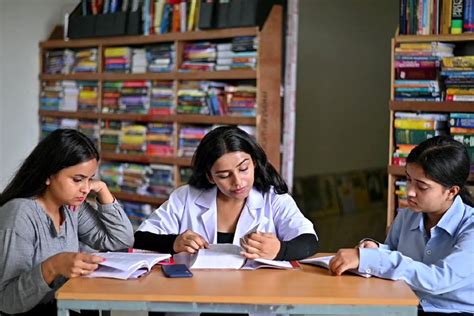 Indian Institute of Homeopathy and Hospitals Kanpur Campus: Photos ...