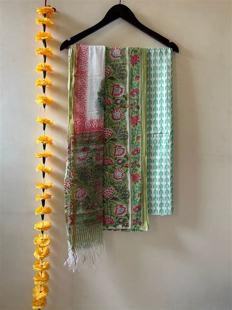 JANAKI: HANDBLOCK BAGRU PRINTED COTTON 3 PIECE SUIT SET WITH DORIA DUP ...