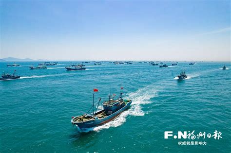 福建：伏季休渔船泊港