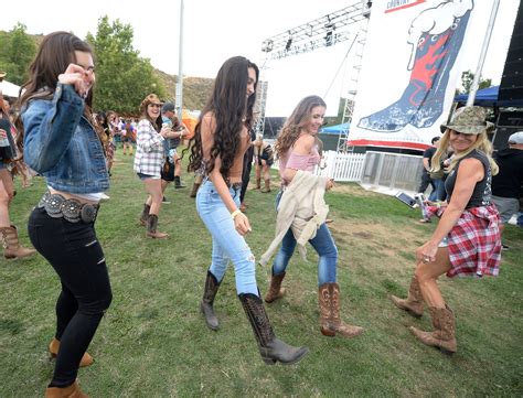 Photos: Country music fans enjoy the 2nd annual Boots and Brews Country ...