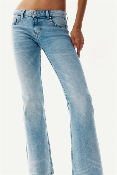 Flared Low Jeans - Light denim blue - Ladies | H&M AU