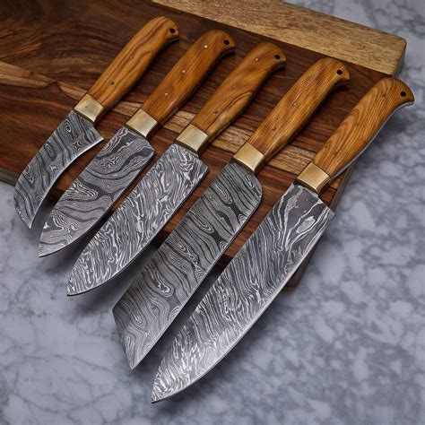 Damascus Steel Kitchen Knife Set: A Comprehensive Guide - Kitchen Ideas