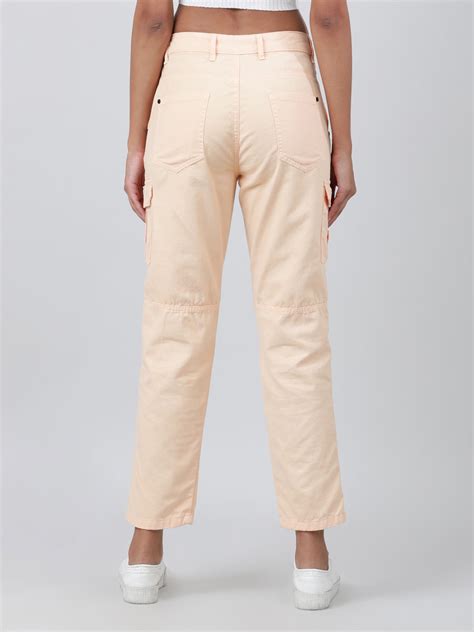 Women Peach Fuzz Slim Fit Mid-Rise Overdyed Cotton Cargo Trousers ...