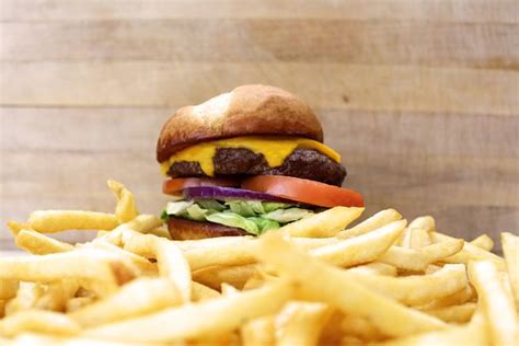 HATHAWAY'S RESTAURANT & LOUNGE, Cheyenne - Menu, Prices & Restaurant ...