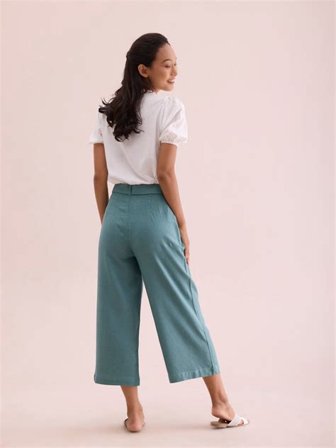 Women Solid Ocean Green Linen Mid Rise Culottes