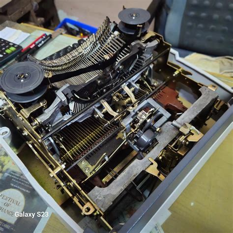 Godrej Hindi Typewriter - Buy Typewriting Machine Online | RR ...
