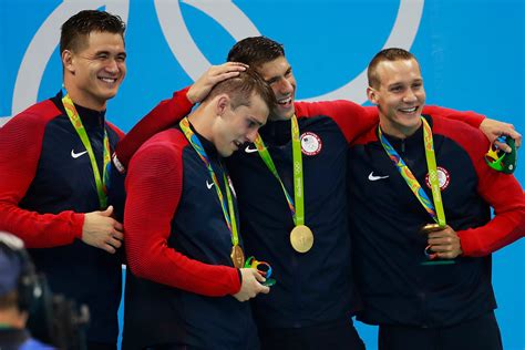 Michael Phelps Powers U.S. to Victory in 4x100 Relay, Winning a 19th ...