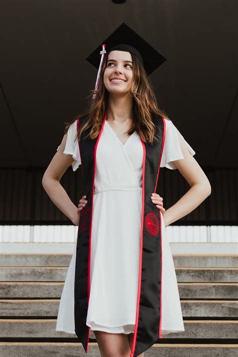 White Dresses With Sleeves For Graduation