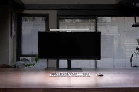 BenQ ScreenBar Pro LED Monitor Light Bar (Silver)- India | Ubuy