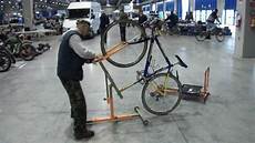 piedistallo per bici 090 cavalletto issof per bici corsa e mtb pre regolabile piedistallo per bici 090 cavalletto issof per bici corsa e mtb pre regolabile