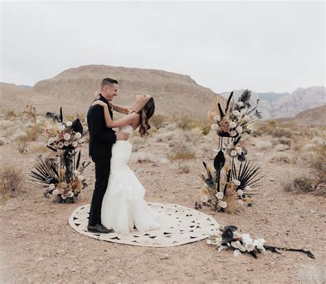 5 Las Vegas Wedding Photographers to Capture Your Big Day