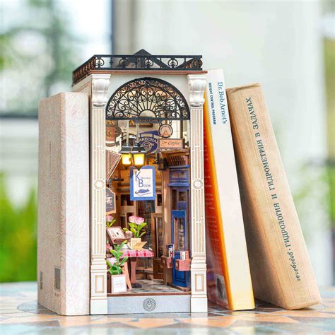 DIY-Bausätze - Book Nooks, Miniaturhäuser - zum Selberbauen