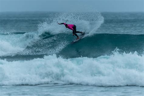 Moments: Tai And Dingo In Aotearoa