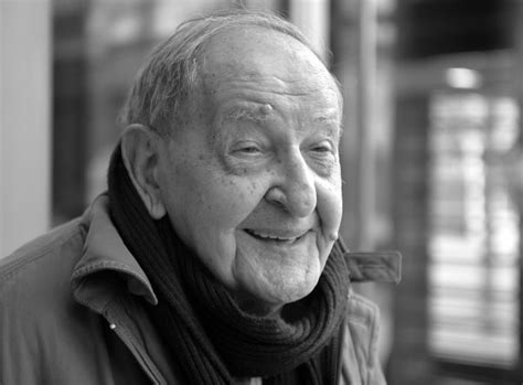 Komemoracija Vlasti Velisavljeviću: "Sunce na tvojoj sahrani si nam ti ...