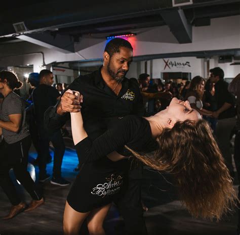 Beginners Mambo Lessons 的图像结果