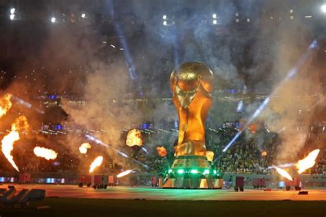 World Cup Trophy Guy 的图像结果