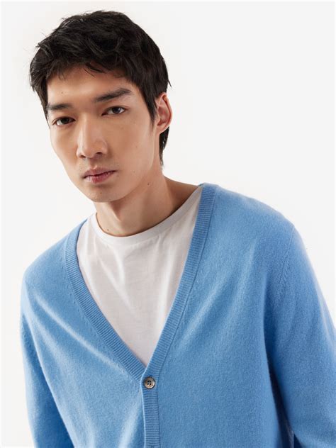 Men's Cashmere Sweaters & Cardigans | GOBI Cashmere