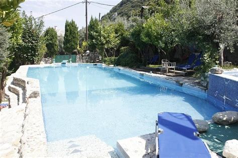 HOTEL DAMOUCHARI (Ntamouchari) - Hotel Reviews & Photos - Tripadvisor