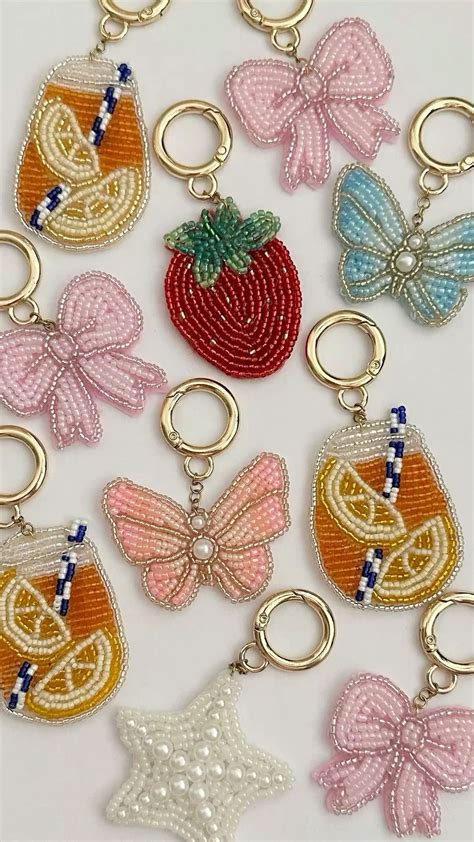 beaded embroidery keychain inspo in 2025 | Beads craft jewelry ...