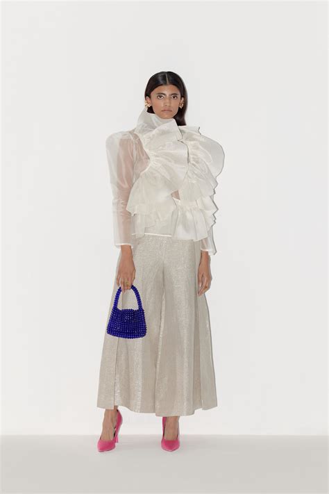 Febo6 - Swan Top - Elahe