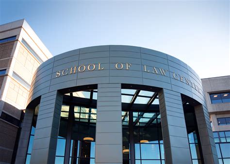 Quinnipiac Law Admissions - Landesberg Design