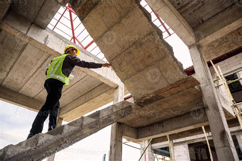 Building Engineer 的图像结果