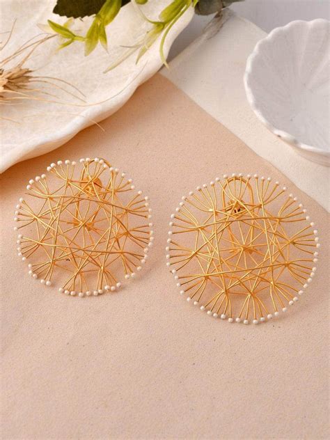 Buy Sunburst Pearl Stud Earring Online - Ishhaara